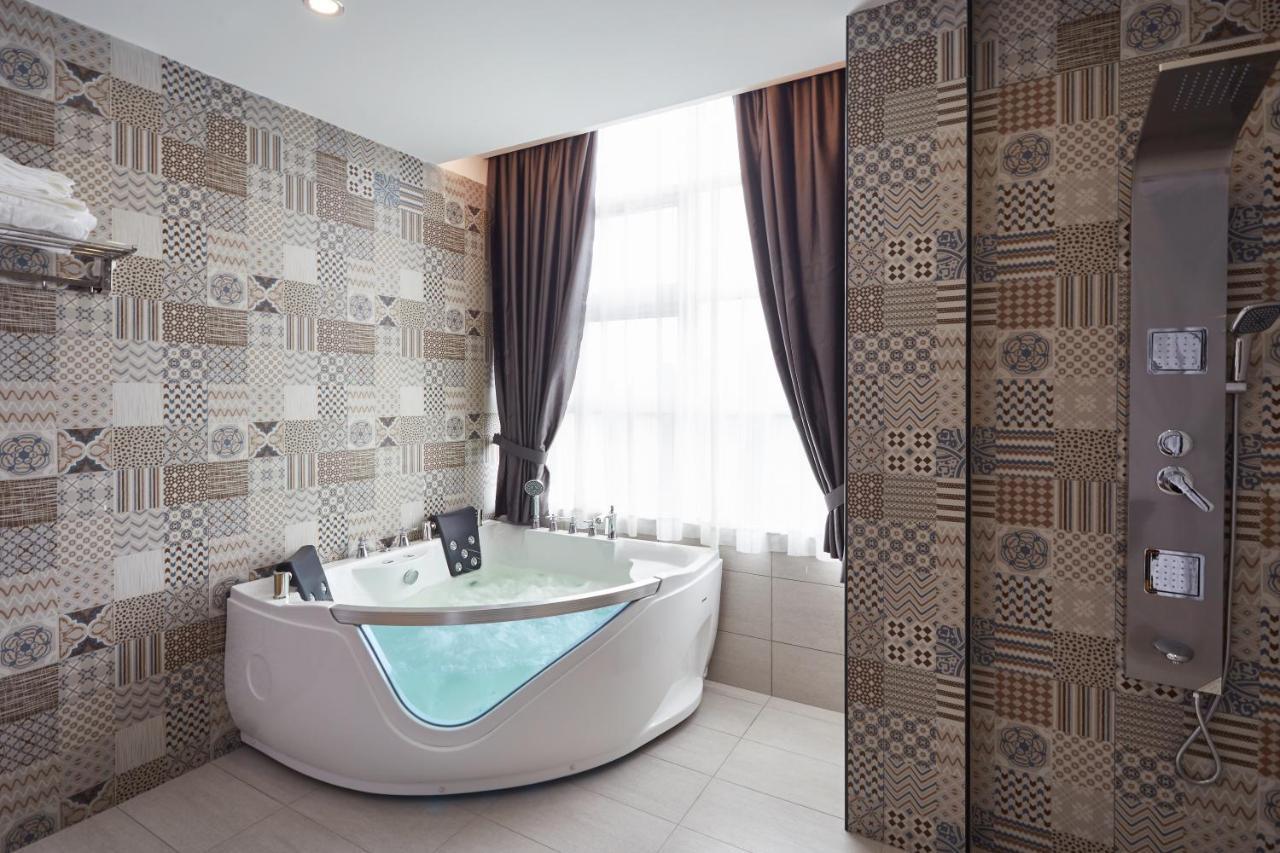 Dream Luxury Hotel Muar Kültér fotó