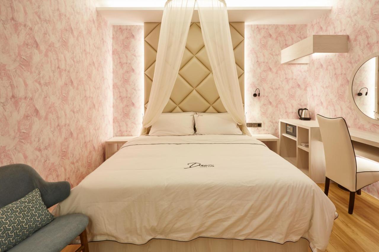 Dream Luxury Hotel Muar Kültér fotó